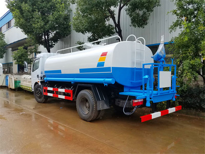 东风5吨洒水车 环卫车辆的卓越选择