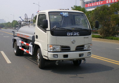 东风EQ5050GSS20D3洒水车 城市环境维护的可靠伙伴